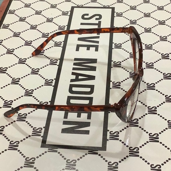 Faux Tortoise Shell Clear Lens Sunglasses - Picture 3 of 7